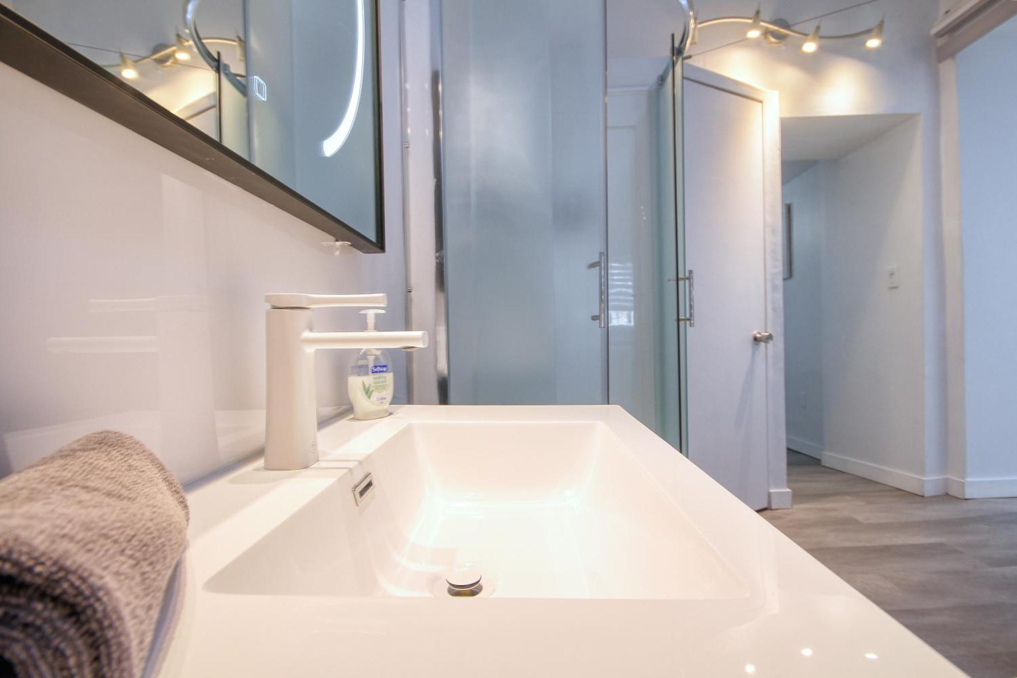 Quebec Grand Appartement By Hebergements Dcl المظهر الخارجي الصورة